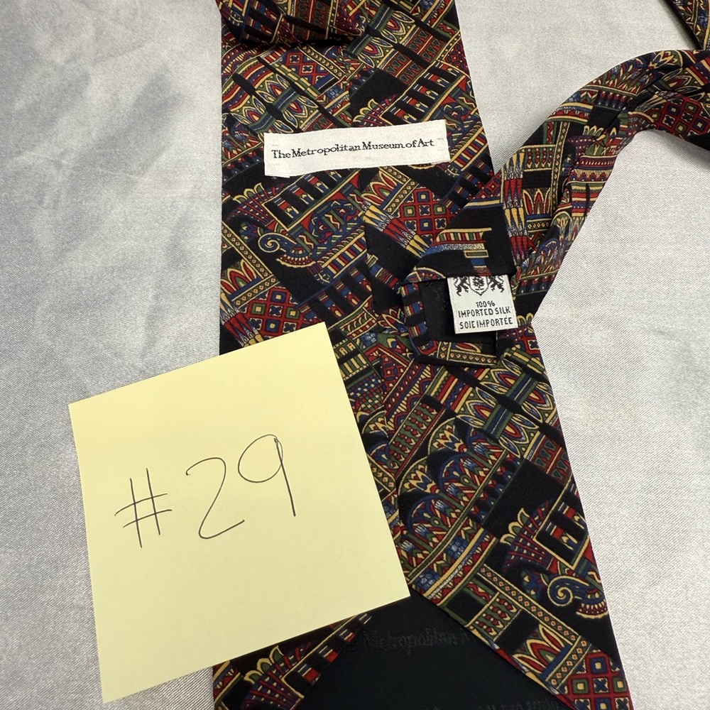 Metropolitan Museum of Art Men’s 100% Silk Necktie Abstract Geometric Vintage - Picture 4 of 4